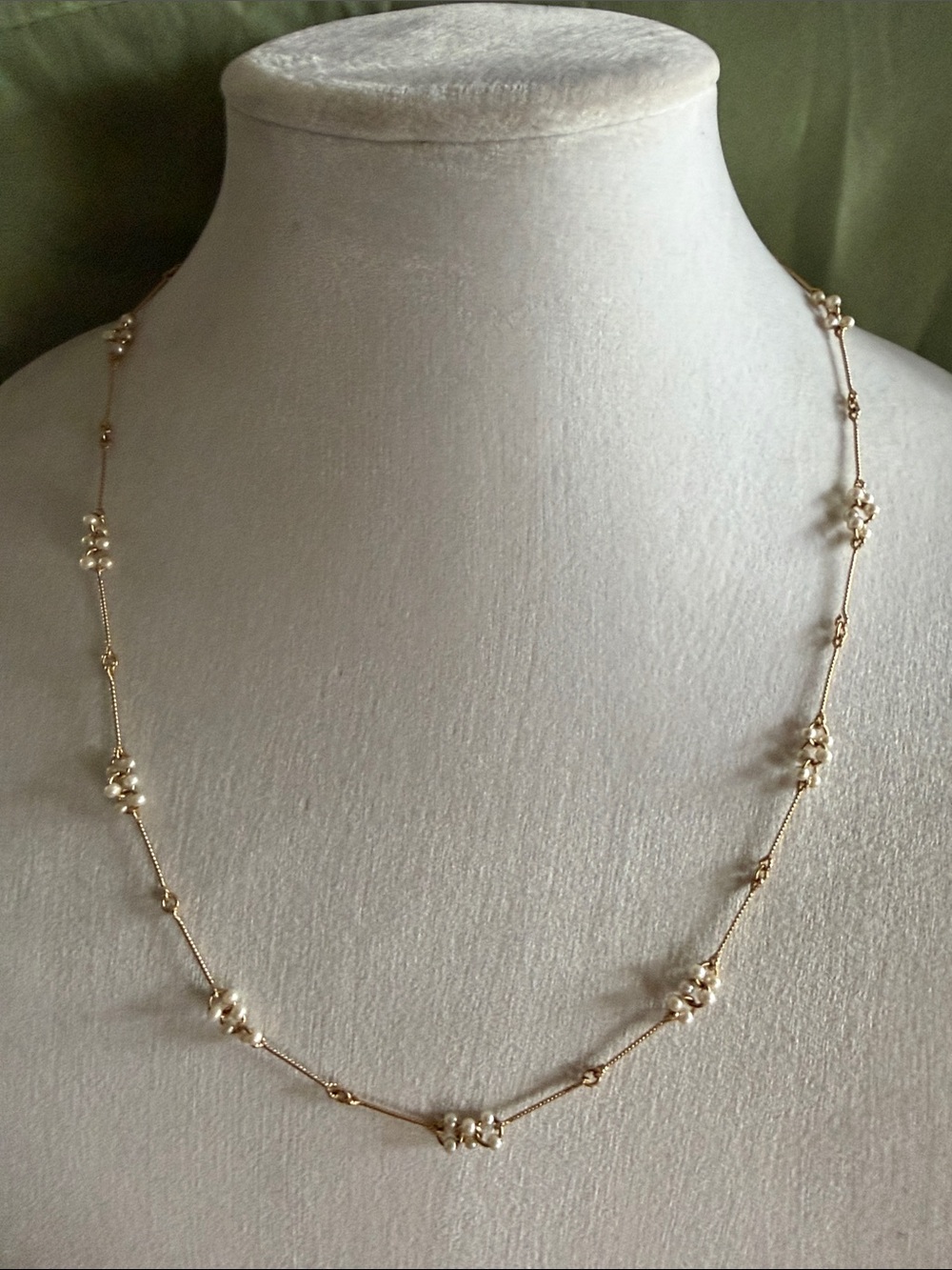 Vintage Avon Gold-Tone Necklace with White Pearl Clusters